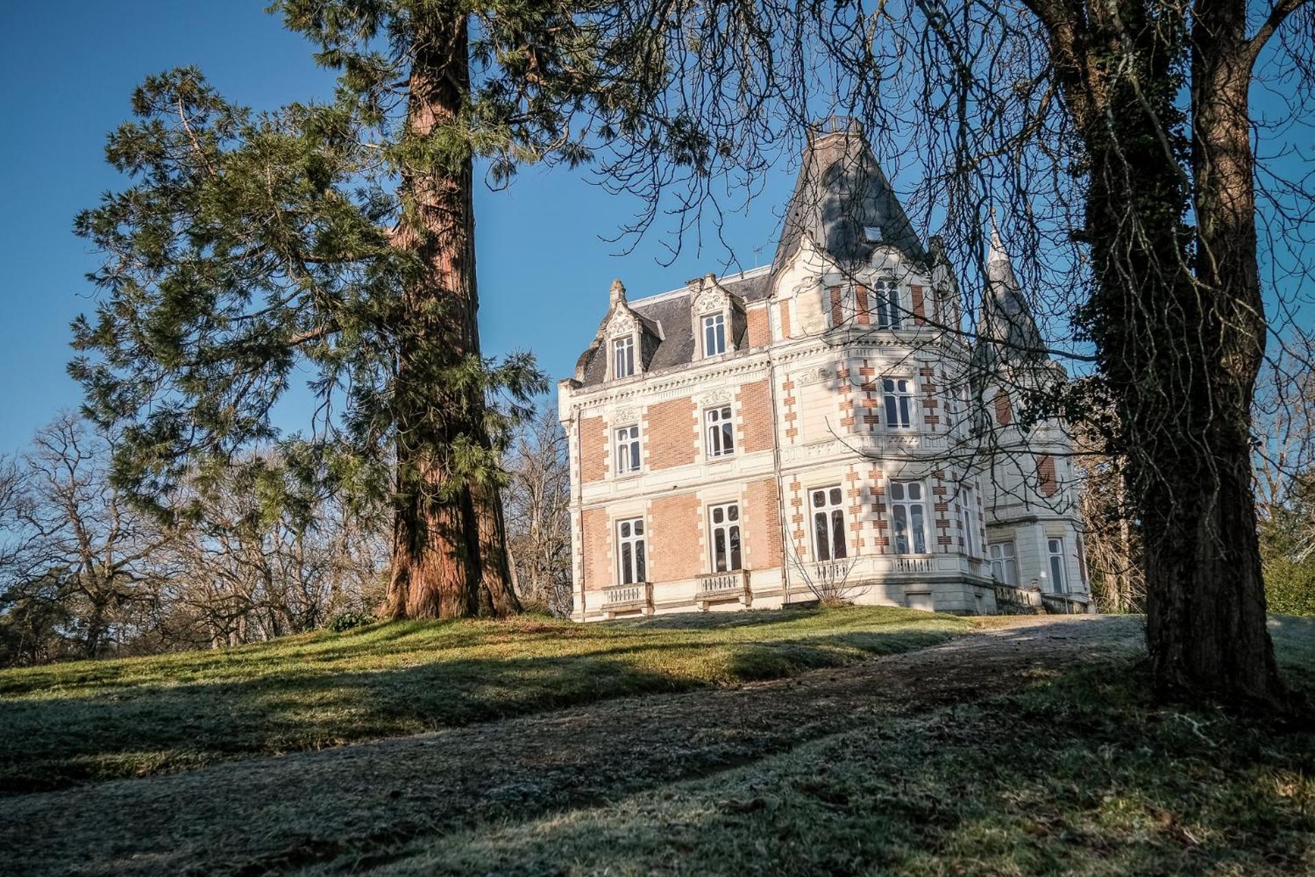 Hotel Chateau De L'aubriere - Teritoria